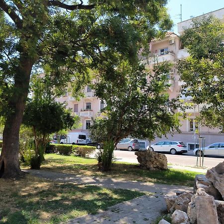 Lukas Apartament Vollga دراس المظهر الخارجي الصورة