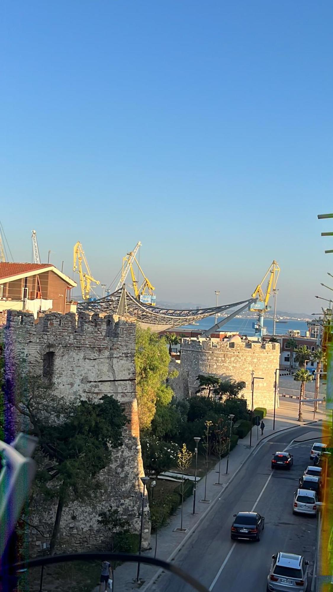 Lukas Apartament Vollga دراس المظهر الخارجي الصورة