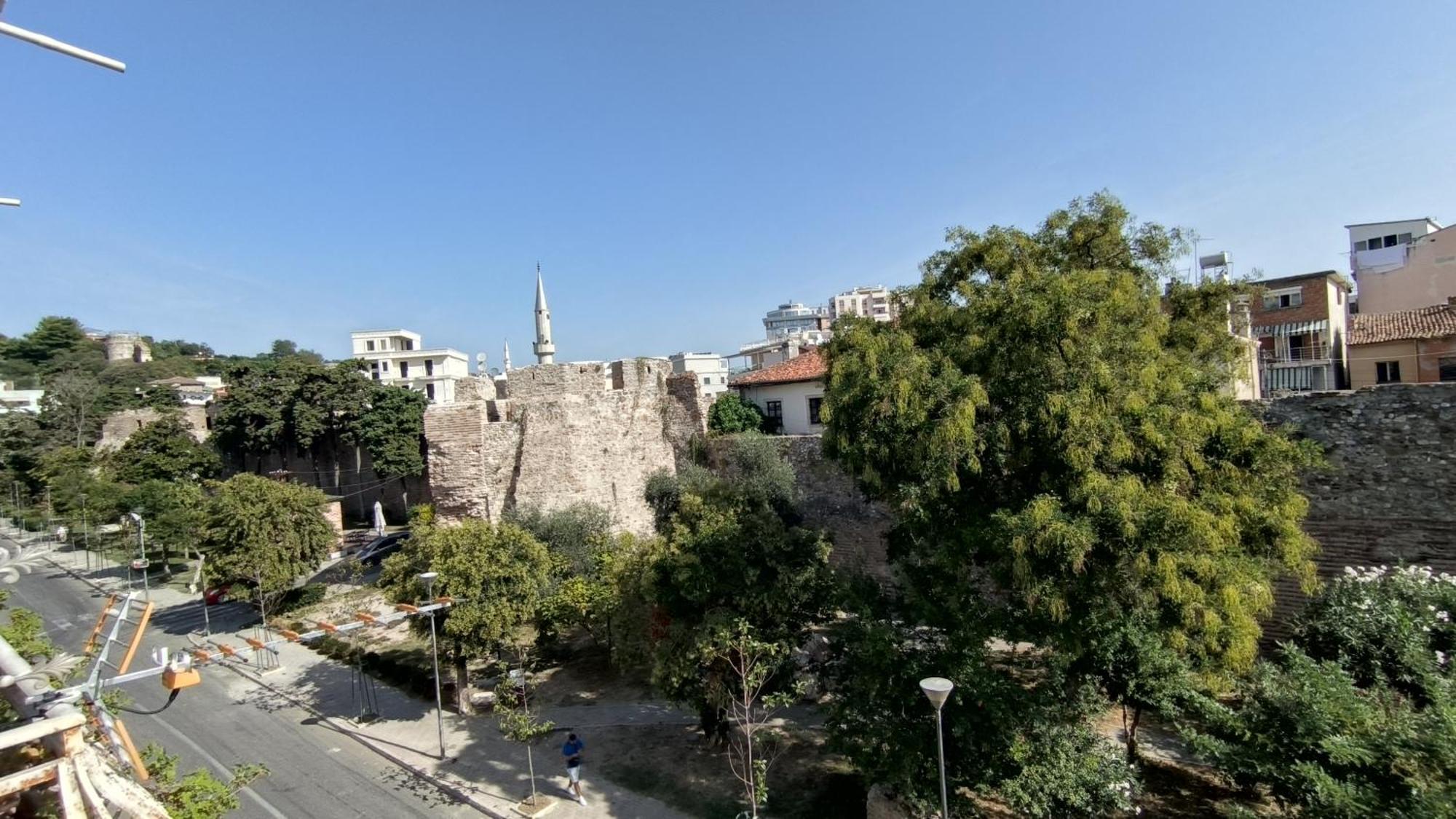 Lukas Apartament Vollga دراس المظهر الخارجي الصورة